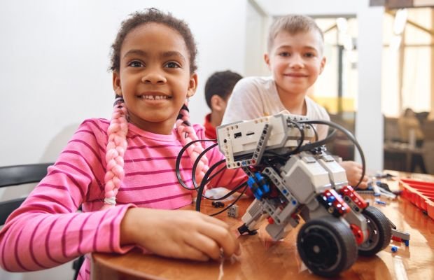 Robotics Classes in pune​ for kids